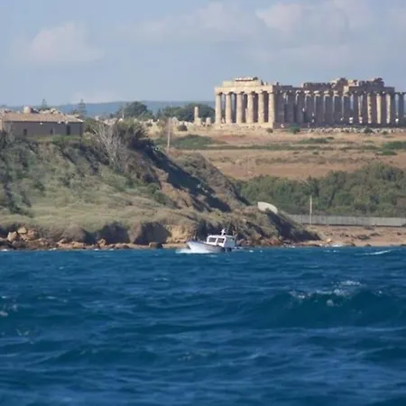 Cala Bianca Villa *